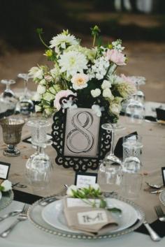 
                    
                        Illustrated table numbers: www.stylemepretty... | Photography: Braun Photography - braun-photography...
                    
                