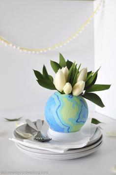 
                    
                        How to create an EASY flower vase from a regular GLOBE!  This is genius and I've got to try it.  Delineateyourdwel...
                    
                