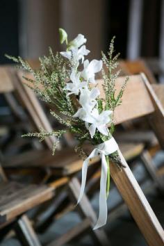 
                    
                        Aisle flowers: www.stylemepretty... | Photography: Cody Raisig - codyraisig.com/
                    
                