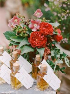 
                    
                        Mini bottle favors: www.stylemepretty... | Photography: Marisa Holmes - marisaholmesblog....
                    
                