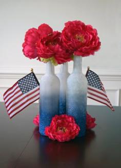 
                    
                        DIY patriotic Centerpiece with blue ombre glitter bottles - 30 minutes modge podge project.
                    
                