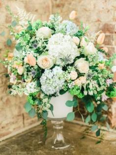 
                    
                        Gorgeous pastel spring flowers: www.stylemepretty... | Photography: Belle & Beau - belleandbeaublog....
                    
                