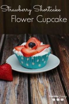 
                    
                        Strawberry Shortcake Cupcake Recipe with Flower Strawberry - So easy, so yummy and so cute! #StrawShortcake
                    
                