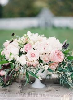 
                    
                        Flower centerpiece: www.stylemepretty... | Photography: Caroline Frost Photography - www.carolinefrost...
                    
                