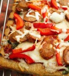 
                    
                        Recipe for Grilled Sausage and Pepper Pizza - Pizza on the grill is really easy with Pillsbury pizza crust. Top with turkey sausage, bell pepper and cheese; it’s delicious!
                    
                