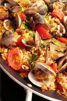 
                    
                        Paella... Mmmmm...
                    
                