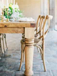 
                    
                        Absolutely rustic elegant perfection: www.stylemepretty... | Photography: Sally Pinera - sallypinera.com/
                    
                
