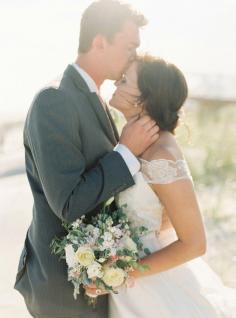 
                    
                        Romantic North Carolina Beach Wedding captured by Sawyer Baird - via ruffled
                    
                
