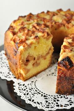 
                    
                        Apple Cake with Warm Salted Caramel Sauce by flavourandsavour #Cake #Apple #Salted_Caramel
                    
                