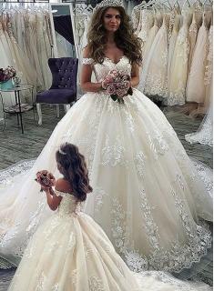Elegante Brautkleider Prinzessin | Spitze Hochzeitkleider Online