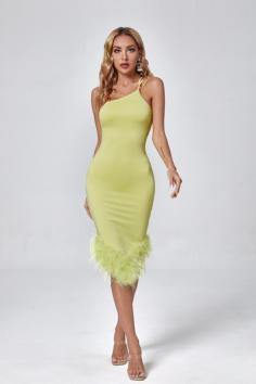 Are you looking for a show-stopping outfit? Look no further than a feather dress! With their delicate plumes and intricate designs, feather dresses are the ultimate statement piece for any formal occasion. Whether you prefer a long, flowing gown or a playful mini dress, a feather dress suits your style. From black-tie events to red-carpet appearances, a feather dress will make you feel like a true star. Browse our collection today and discover the magic of feather dresses for yourself!